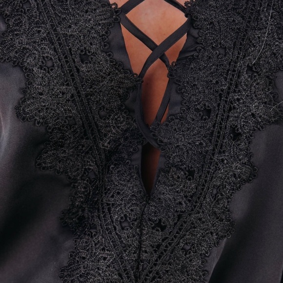 Lace-Up Lace Cami Tank Black - Picture 6 of 10